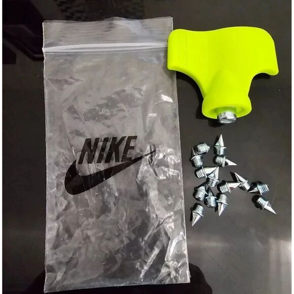 New Nike Track And Field Cleats Replacement Wrench Tool Spikes 12 - Picture 1 of 2